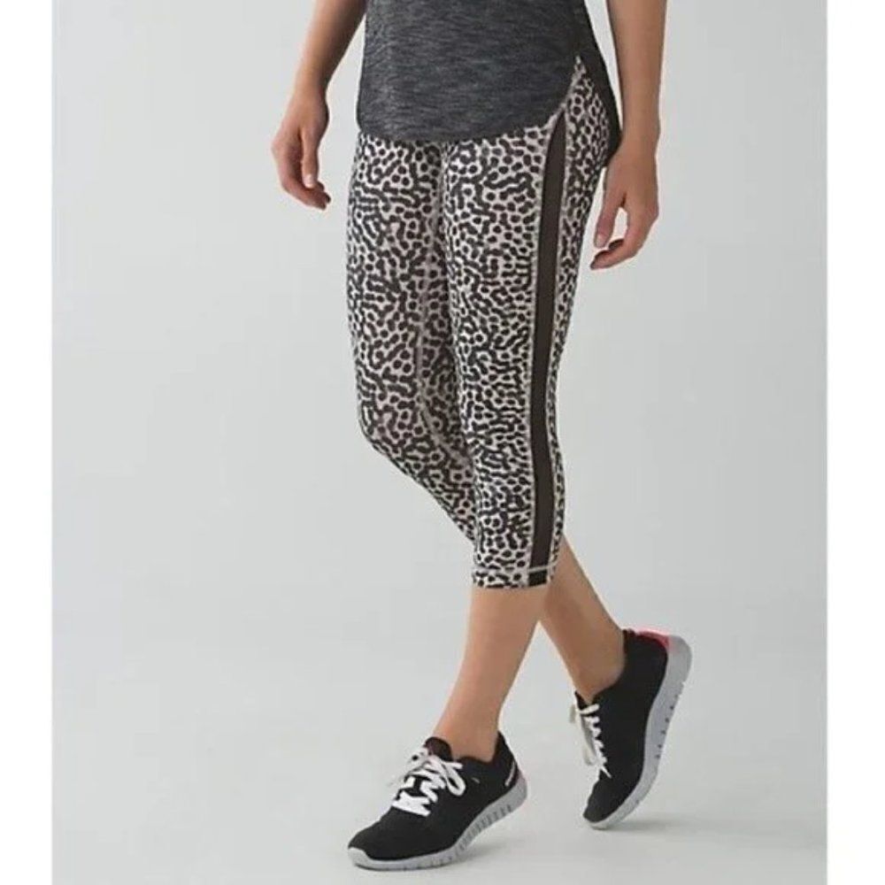 LULULEMON Gather & Sprint Crop Ace Spot Grain Black Rare THROWBACK! - Picture 2 of 9